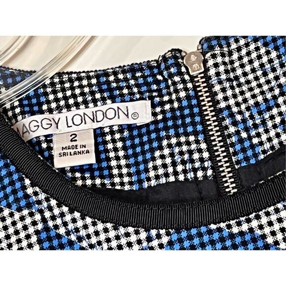 Maggy London Floral Blue Fit & Flare Dress 2 Exposed Zipper Pockets Urban NWT - Picture 5 of 8